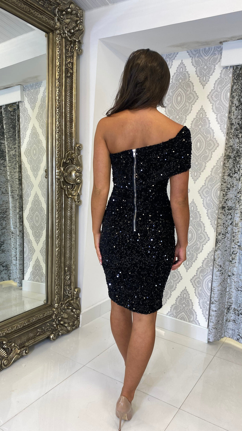 Livia One-Shoulder Sequin Dress – Black