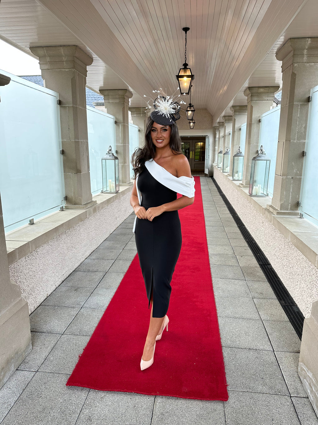 Adele Bow Shoulder Bandage Dress – Monochrome