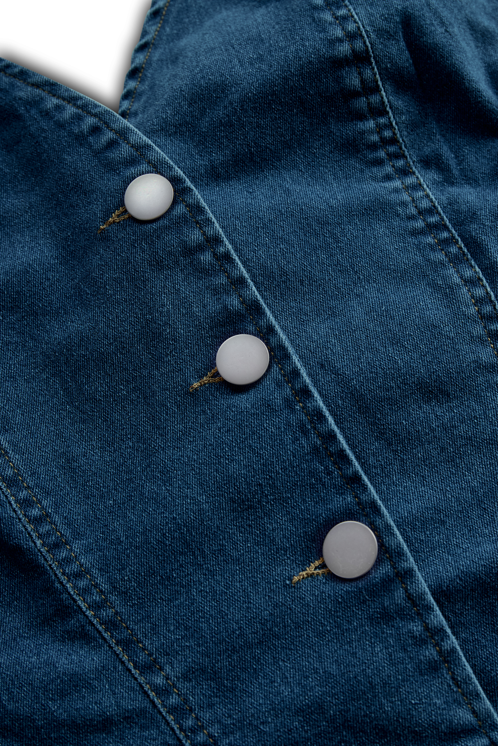 Women’s Halter Denim Mini Dress – Modern Edge & Timeless Appeal