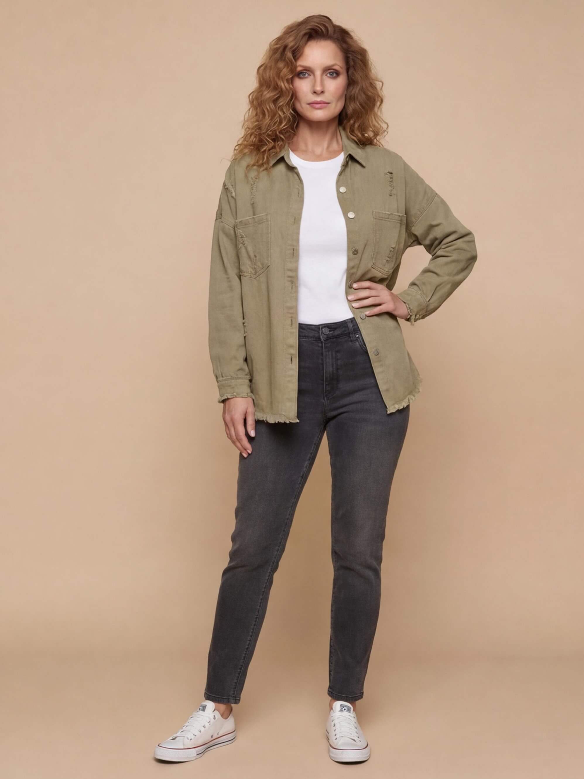 Women’s Washed Denim Overshirt Jacket – Frayed Hem, Chest Pockets &Relaxed Retro Fit