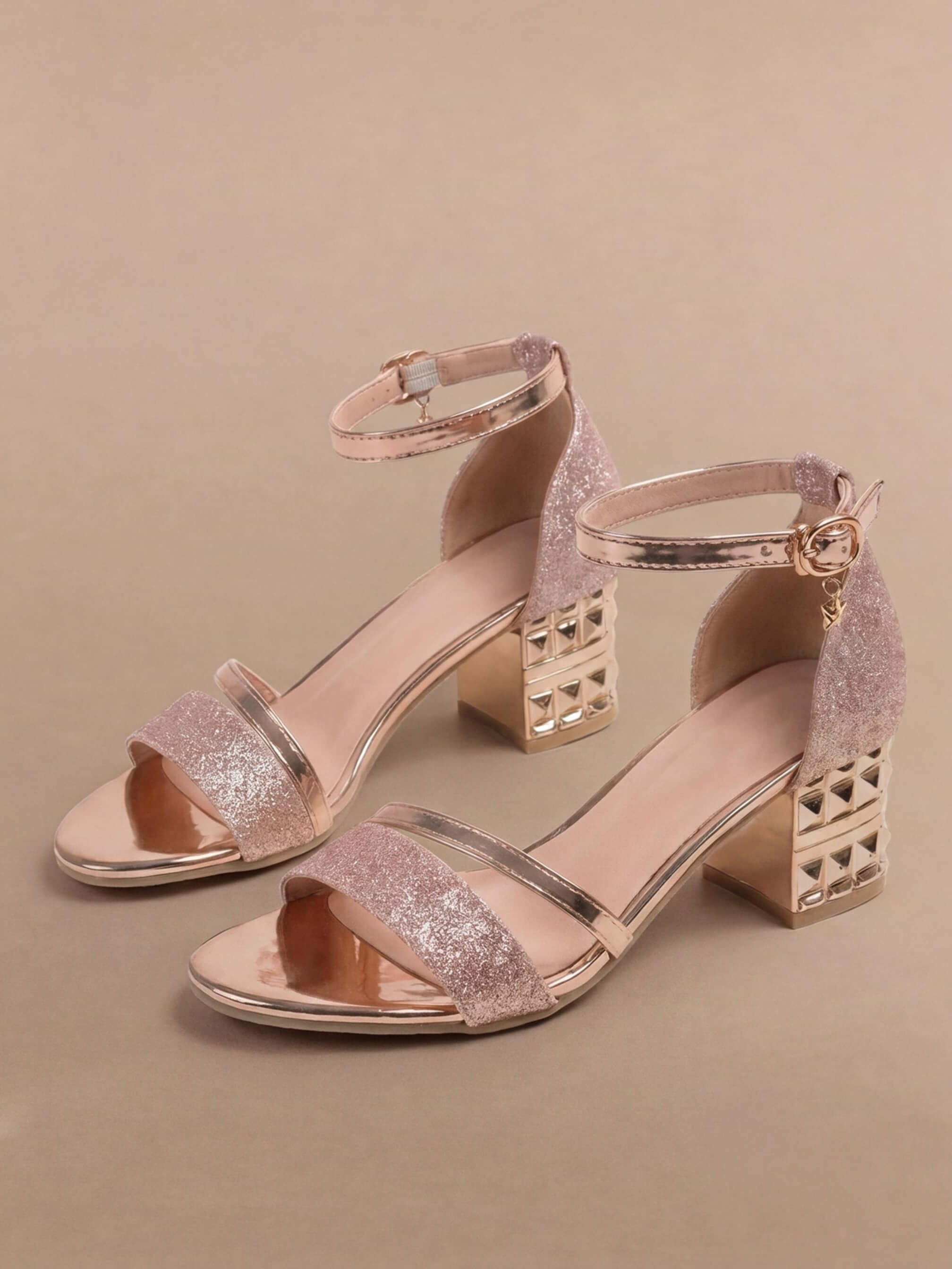 Women's sandals – Comfortable, adjustable sandals for everyday wear