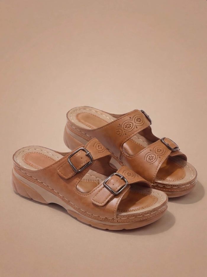 Women's orthopaedic sandals with a comfortable sole