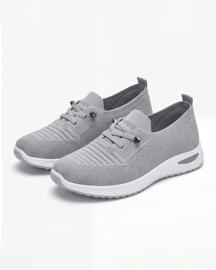 Women’s Low-Top Sneakers- Knit Style