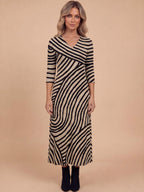 Women’s Comfortable Maxi Dress – V-Neck & Flowing Silhouette
