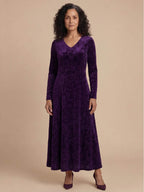 Elegant Women’s V-Neck Maxi Dress – Textured Floral Pattern & High-Stretch Comfort