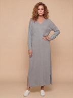 Women’s Minimalist Maxi Dress – Relaxed Fit with V-Neck