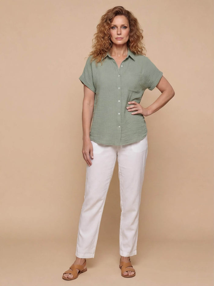 Women’s Relaxed Pocket Button-Up Shirt