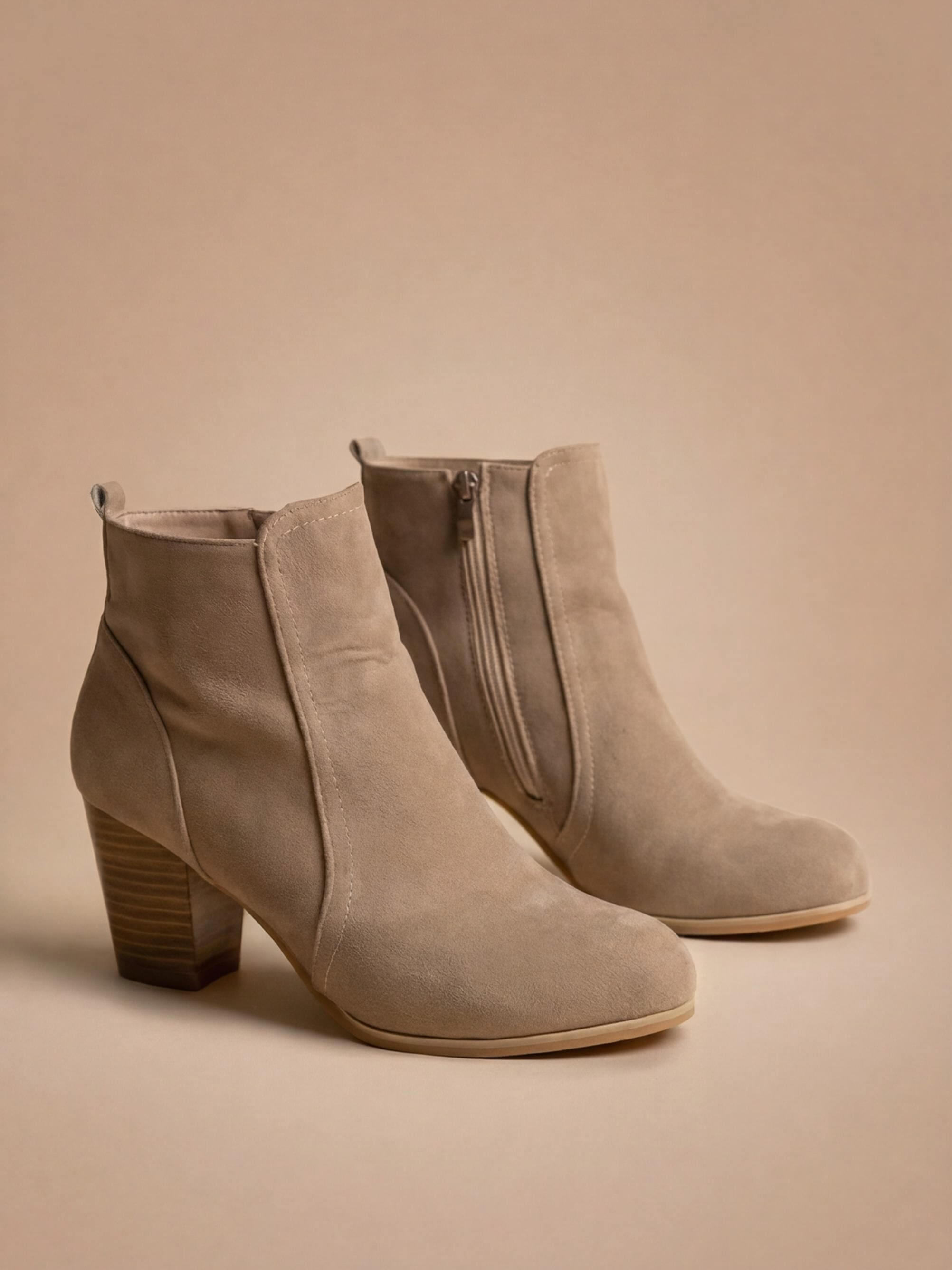 Women’s Round-Toe Ankle Boots –  Side Zip & Chunky Heel Stability