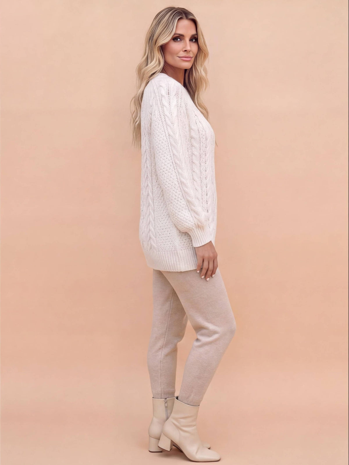 Women’s Cable Knit Oversized Turtleneck Sweater