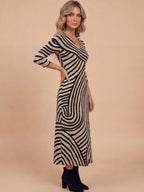 Women’s Comfortable Maxi Dress – V-Neck & Flowing Silhouette