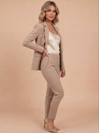 Women’s Elegant Tailored Blazer – Clean Lines & Timeless Sophistication