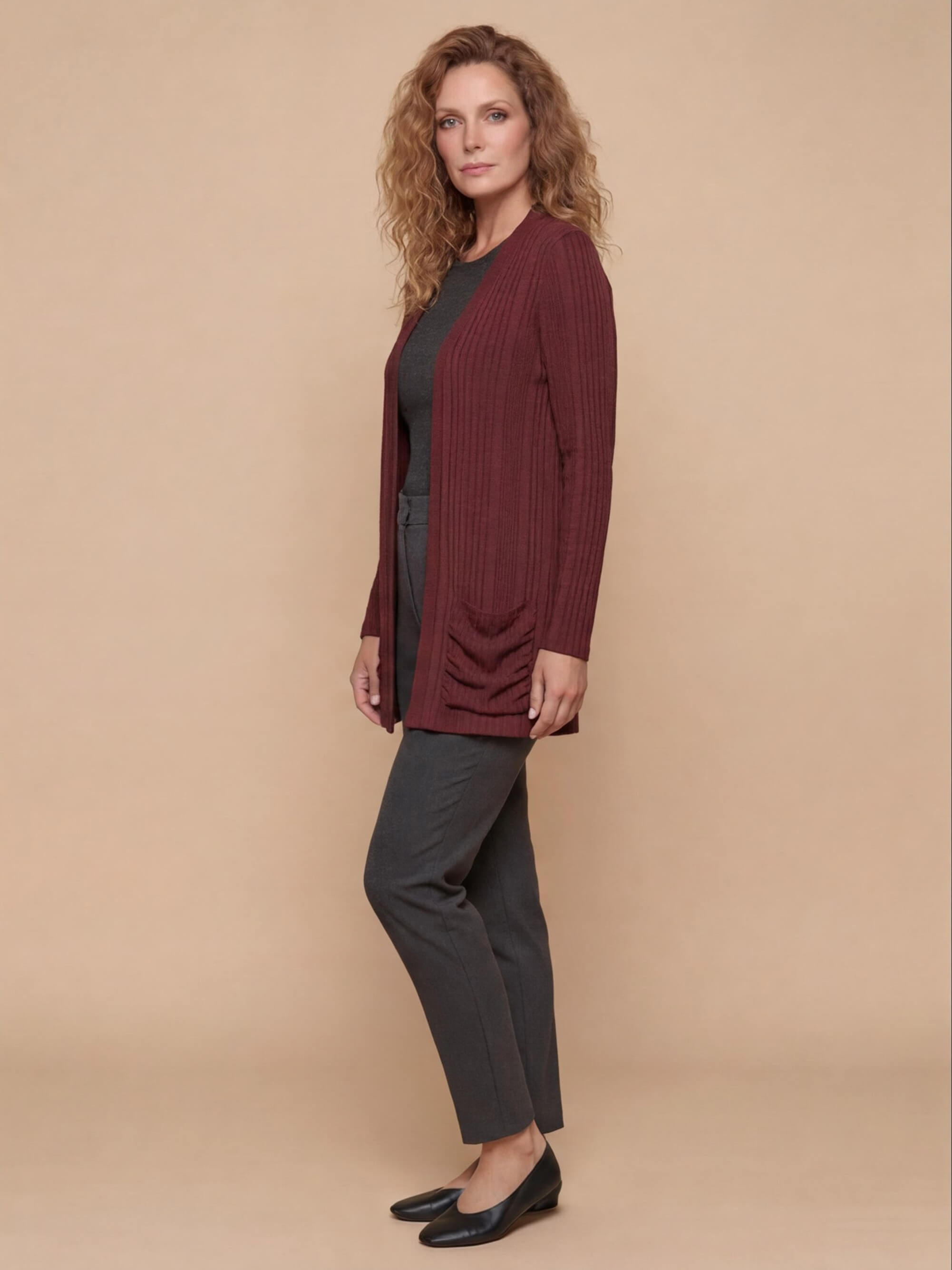 Women’s Ribbed V-Neck Cardigan – Casual Fit & Everyday Comfort