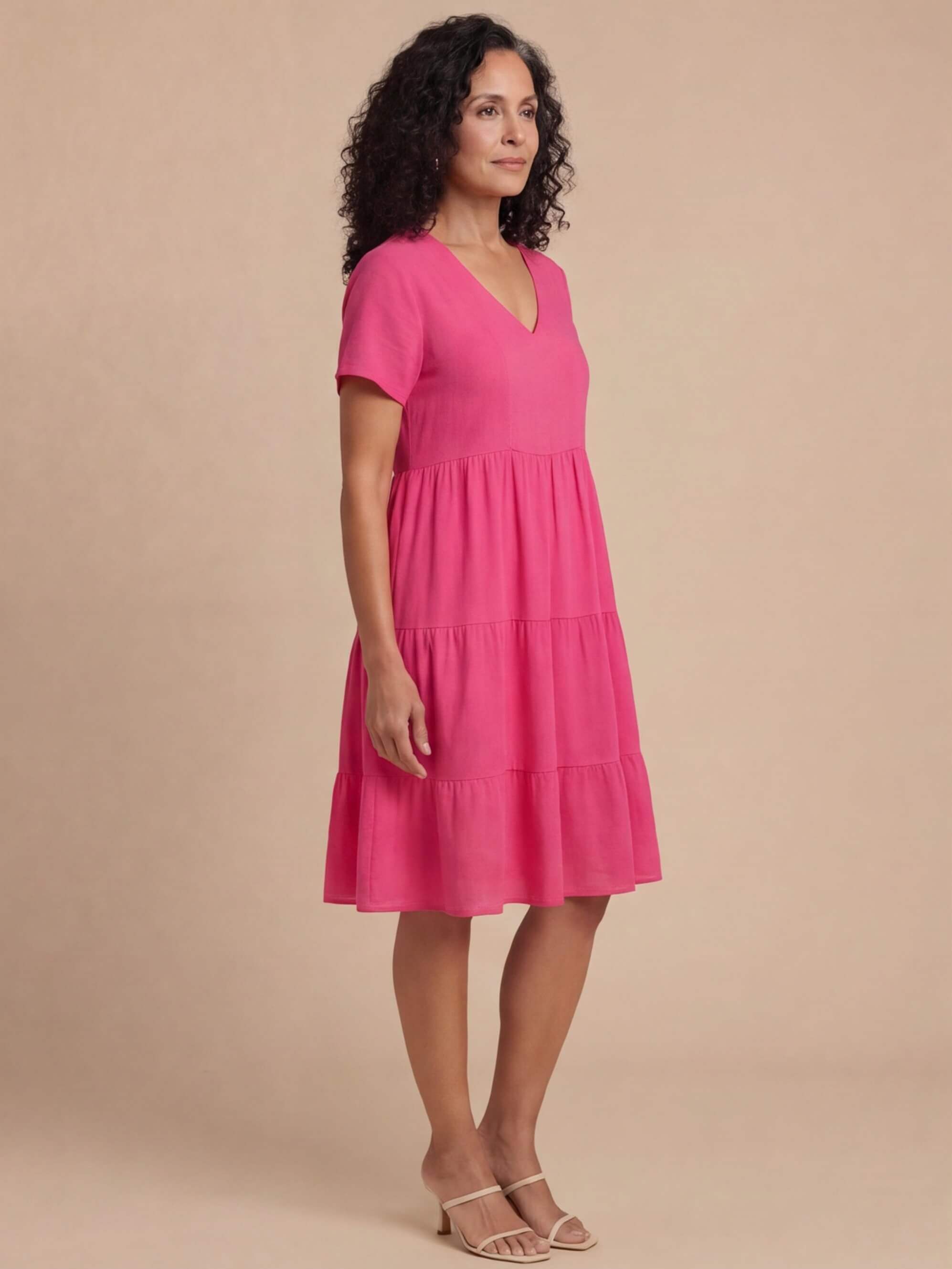 V-Neck Summer Dress – Light, Feminine & Effortless