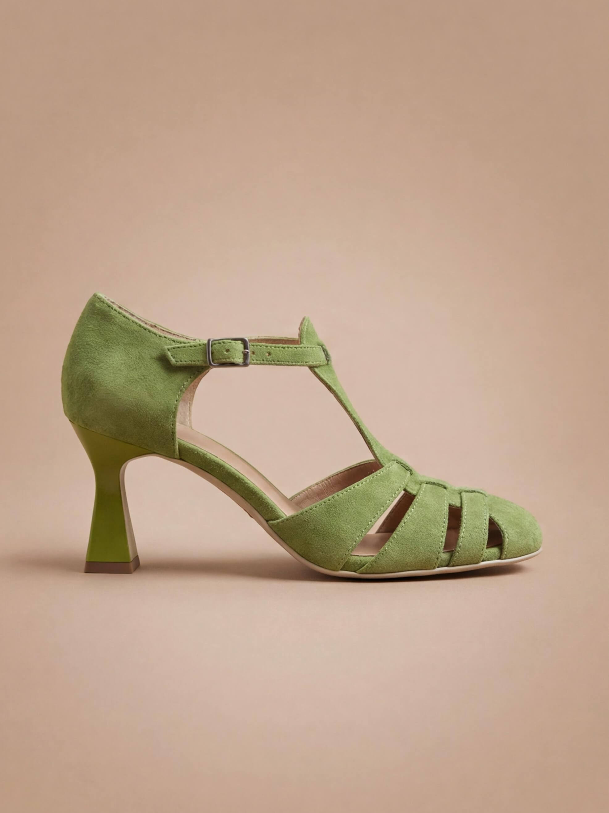 Women’s Strappy Buckle Block Heel Sandals