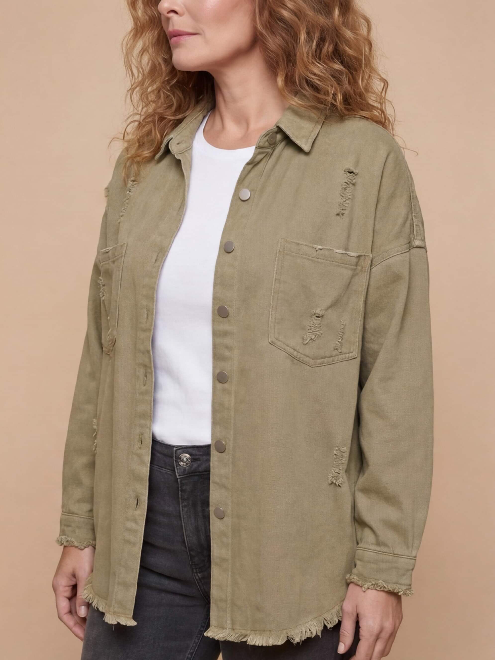 Women’s Washed Denim Overshirt Jacket – Frayed Hem, Chest Pockets &Relaxed Retro Fit