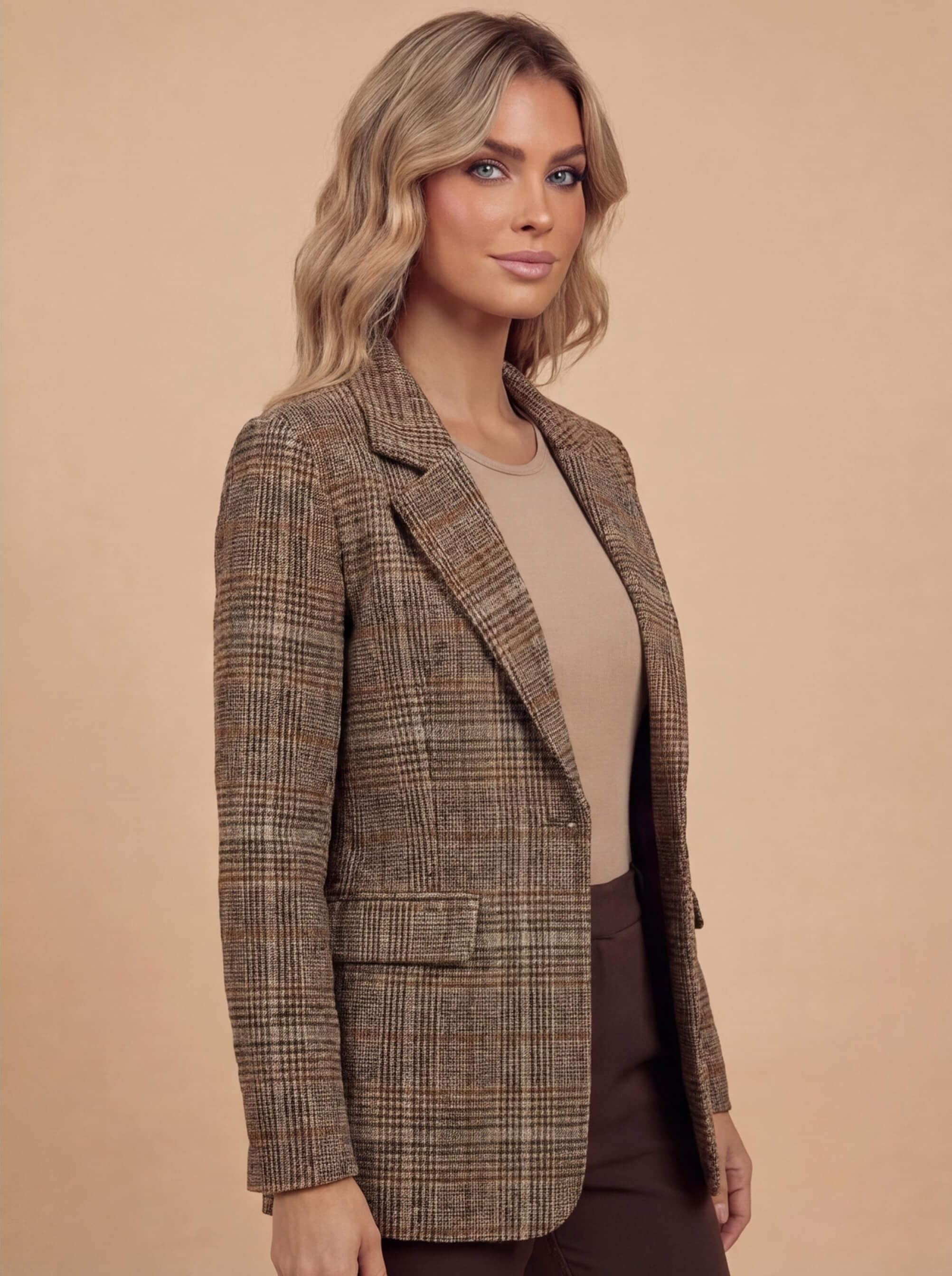 Women’s Plaid Blazer – Tailored Fit & Timeless Elegance