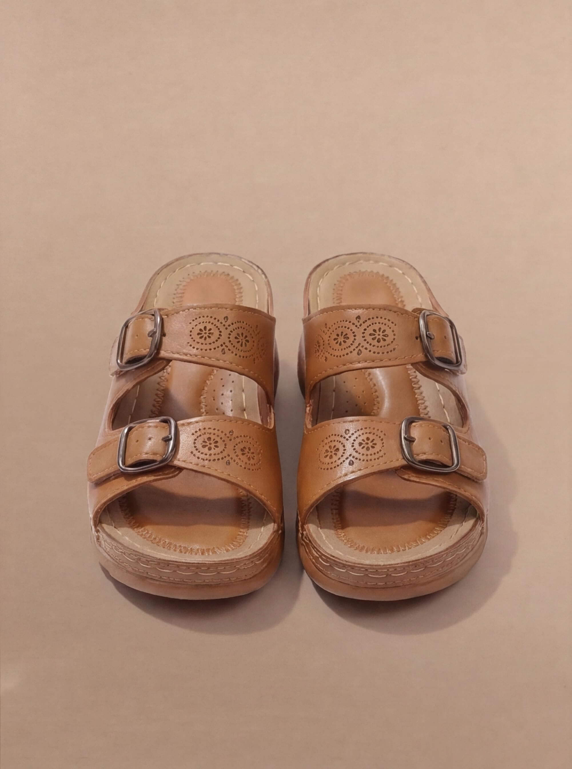 Women's orthopaedic sandals with a comfortable sole