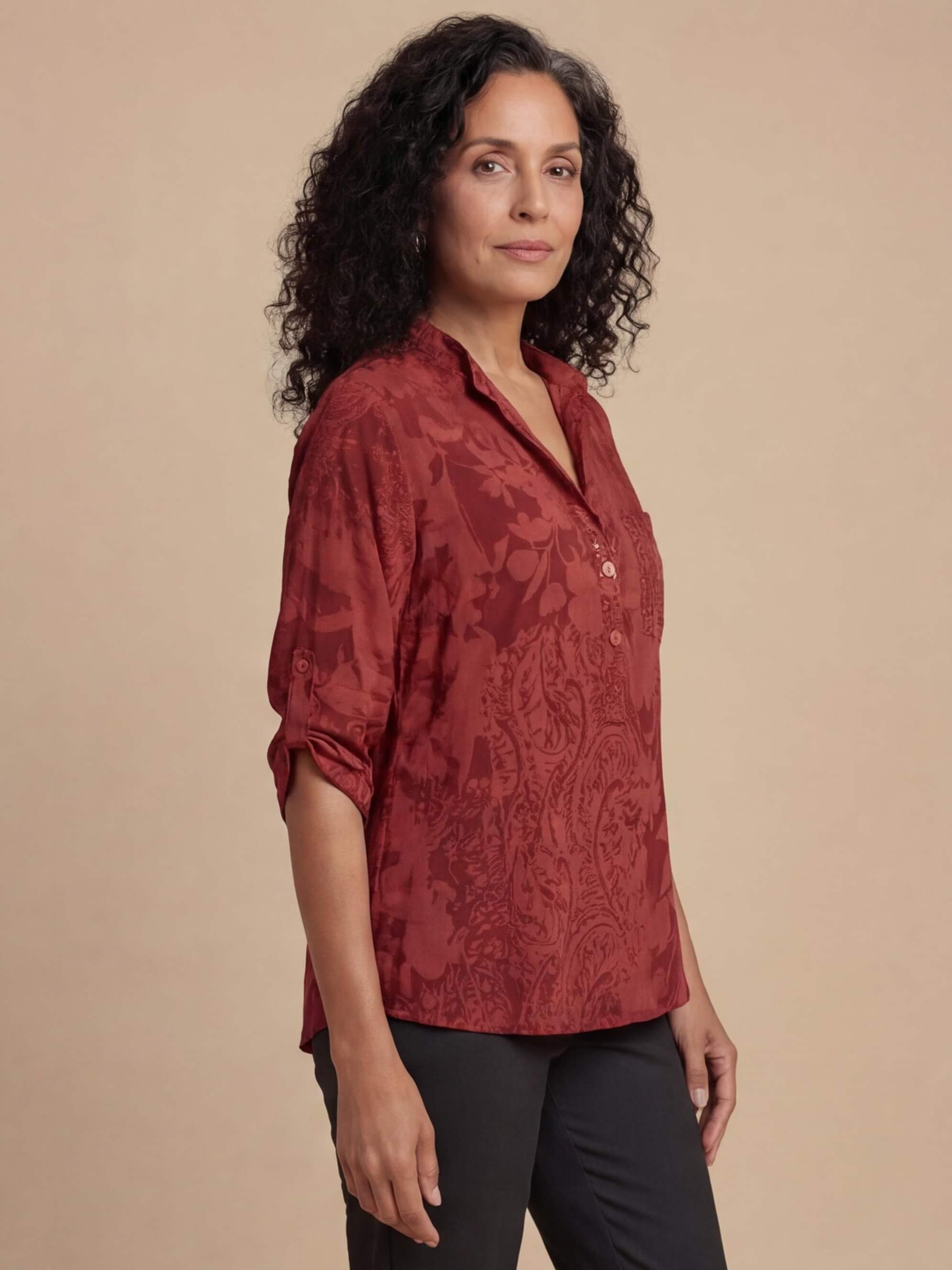 Women's printed blouse with a turn-down collar
