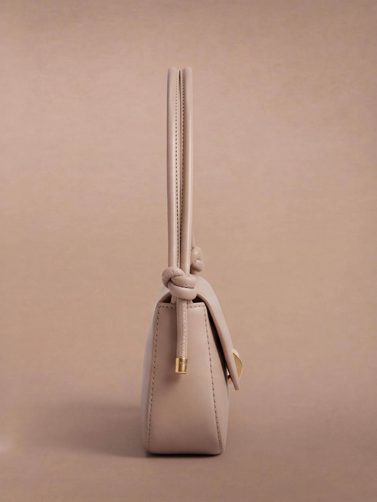 Women’s Shoulder Bag with Envelope Flap Design