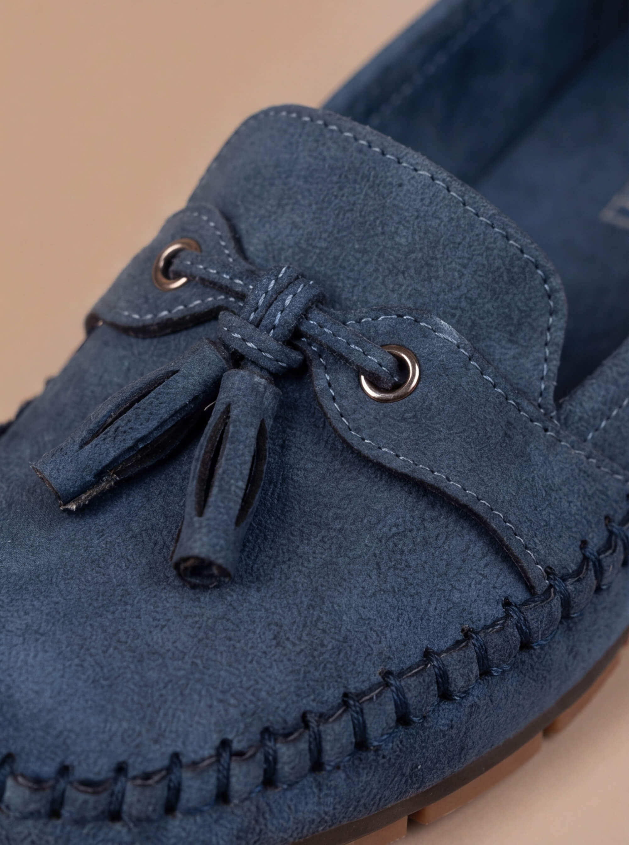 Women’s Classic Bow Loafers – Timeless Comfort & Everyday Elegance