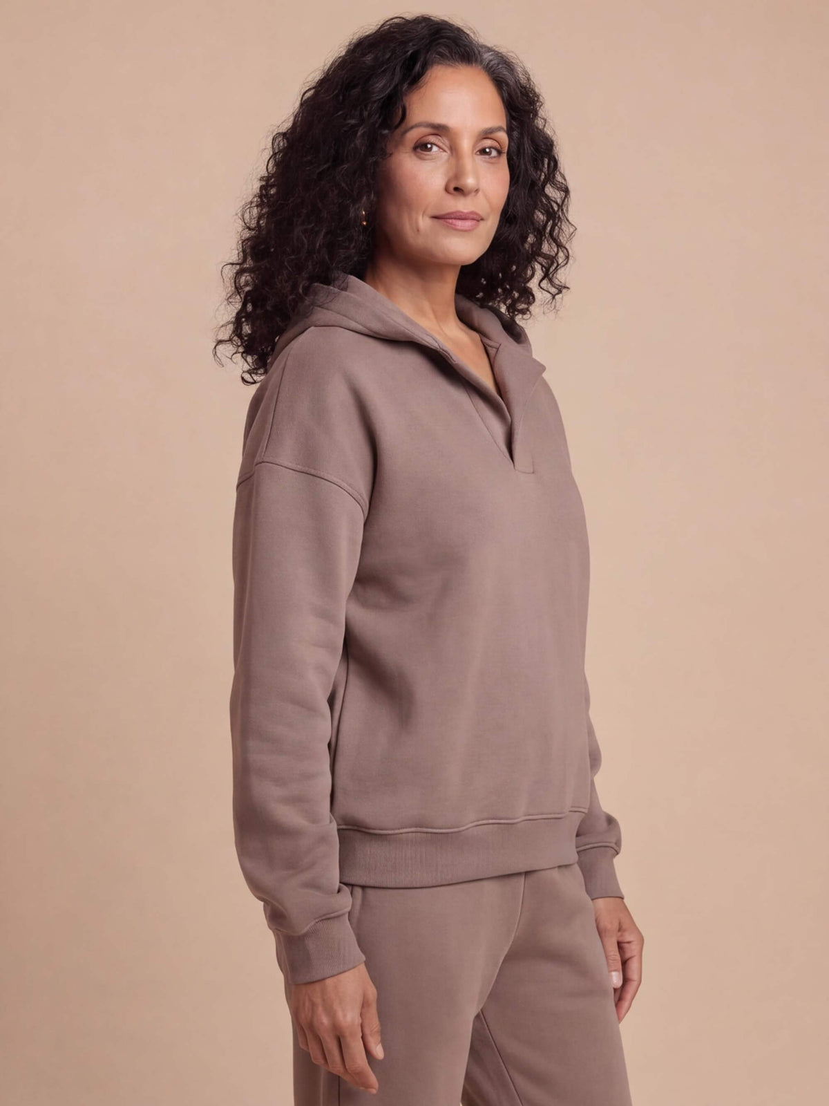 Women’s Hooded Long-Sleeve Sweatshirt