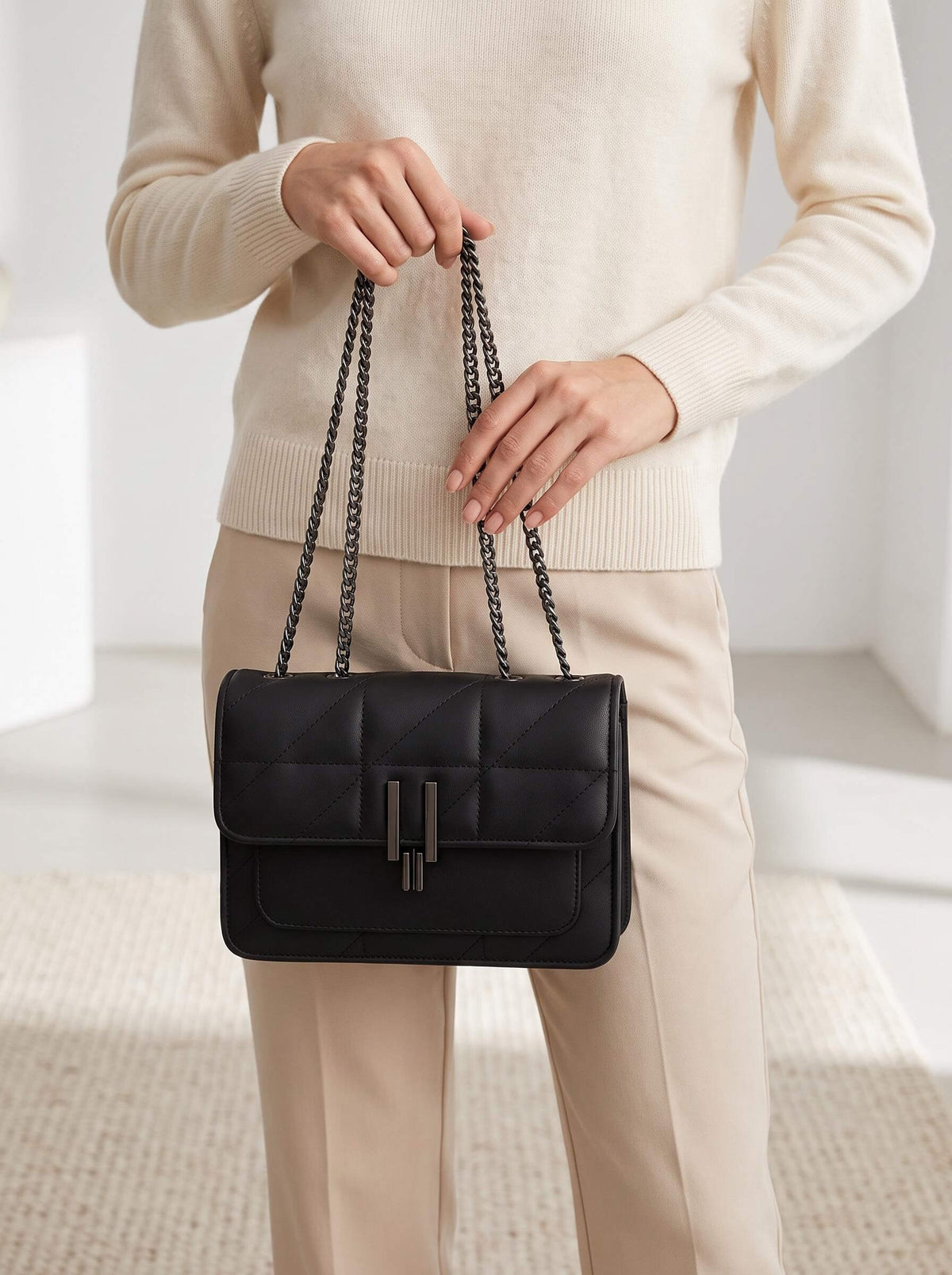 Women’s Quilted Chain Strap Shoulder Bag