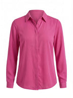 Elegant women's blouse with a classic collar