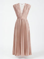 Women’s Pleated Maxi Dress – Elegant Flow & Timeless Grace