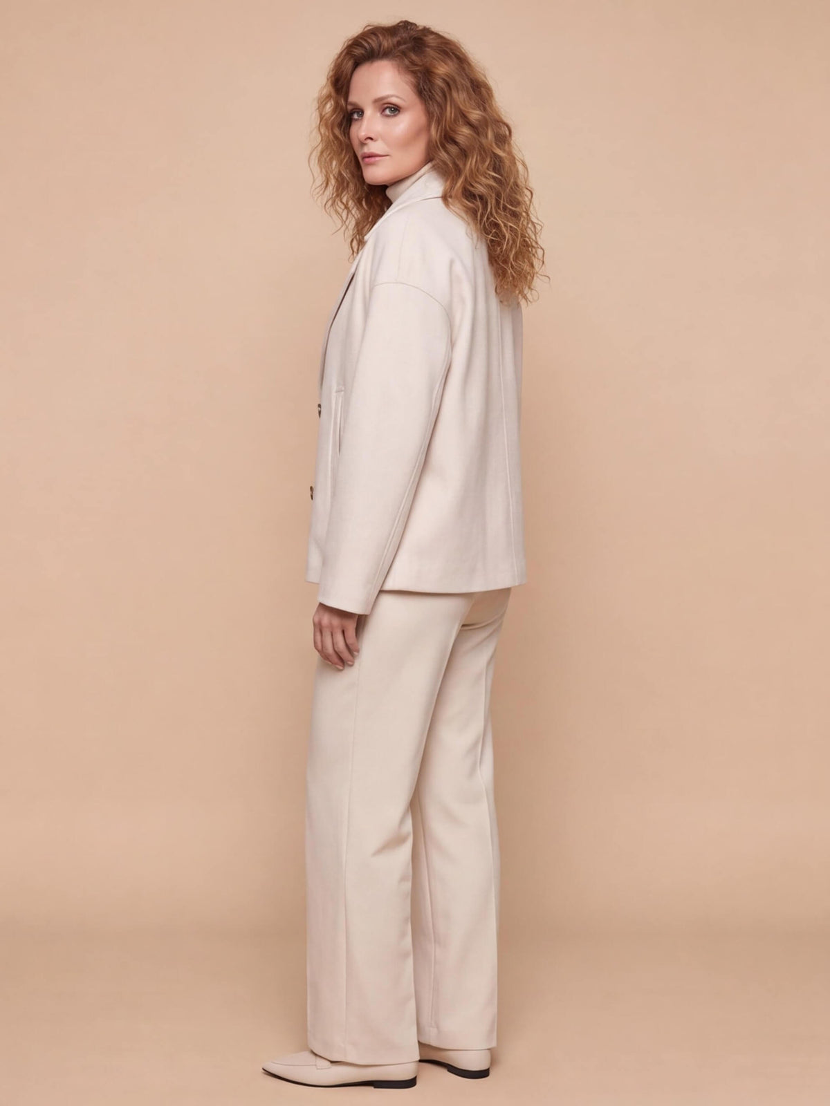 Women’s Double-Breasted Tailored Jacket with Wide Lapels