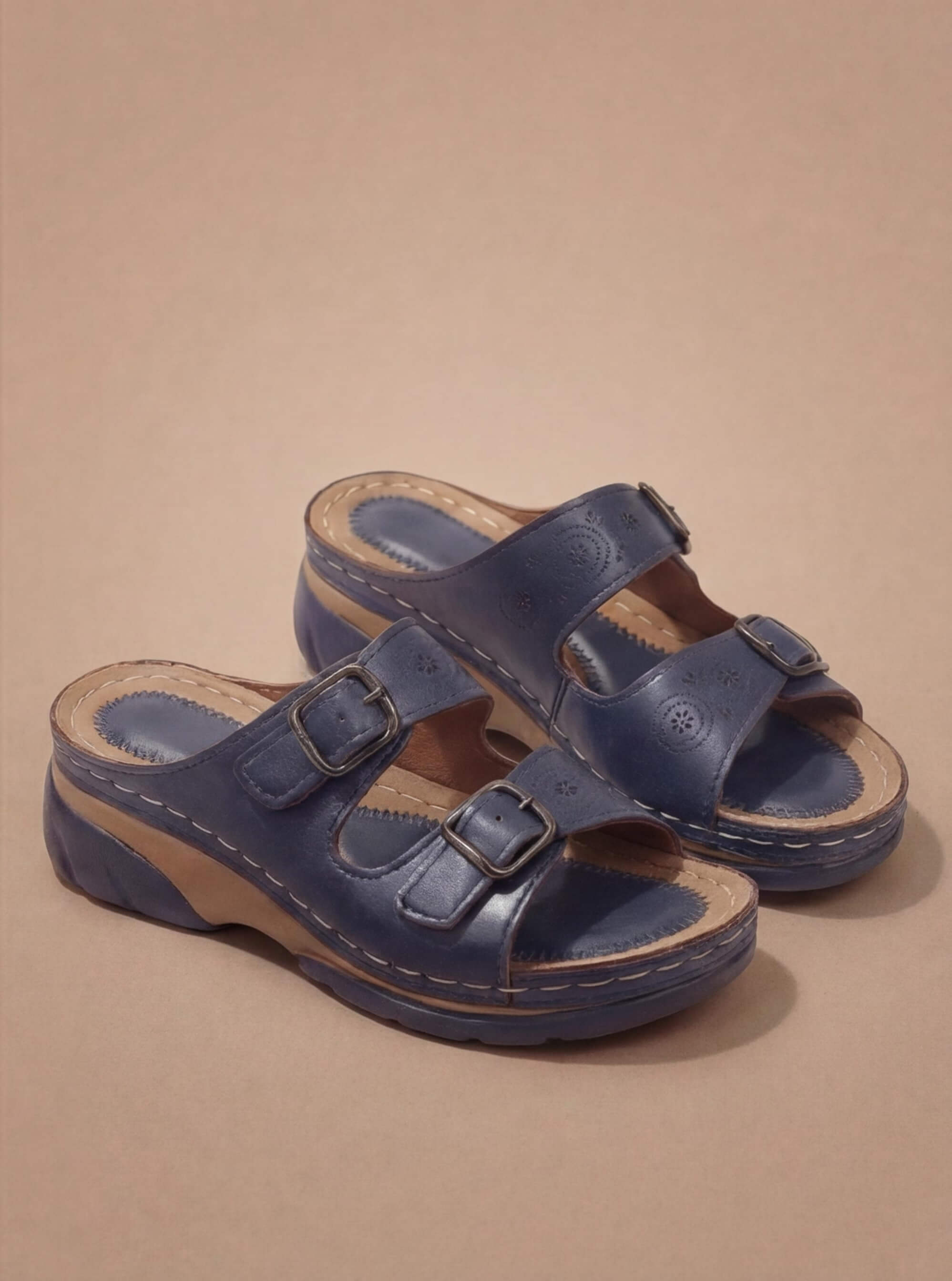 Women's orthopaedic sandals with a comfortable sole
