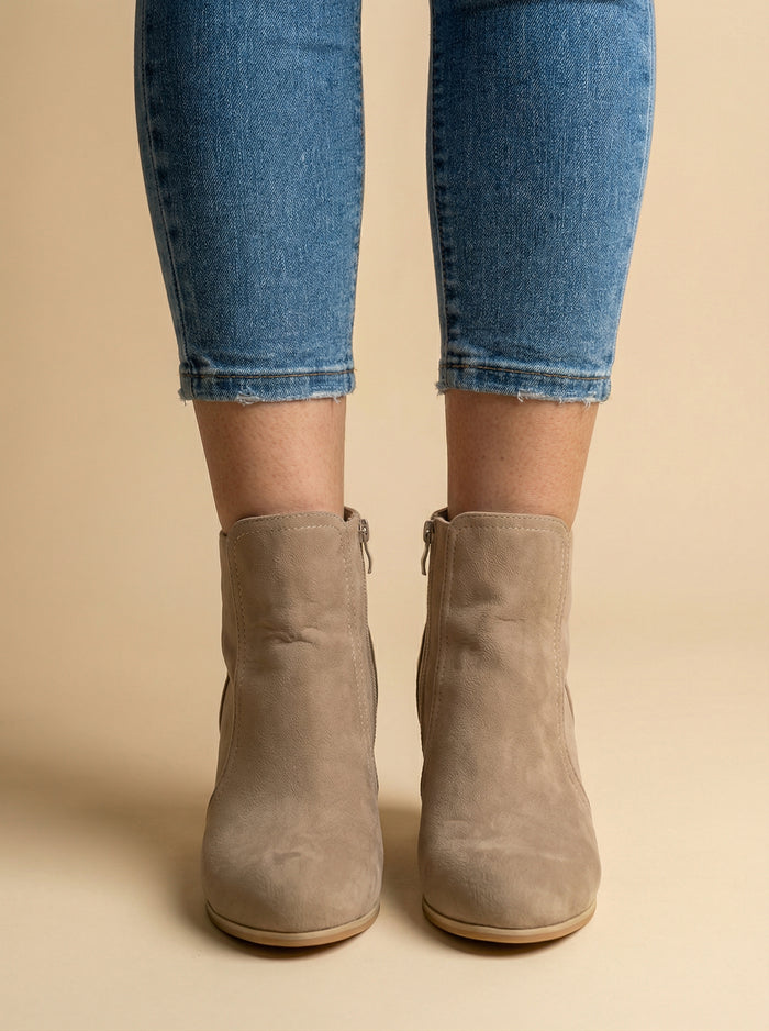 Women’s Round-Toe Ankle Boots –  Side Zip & Chunky Heel Stability