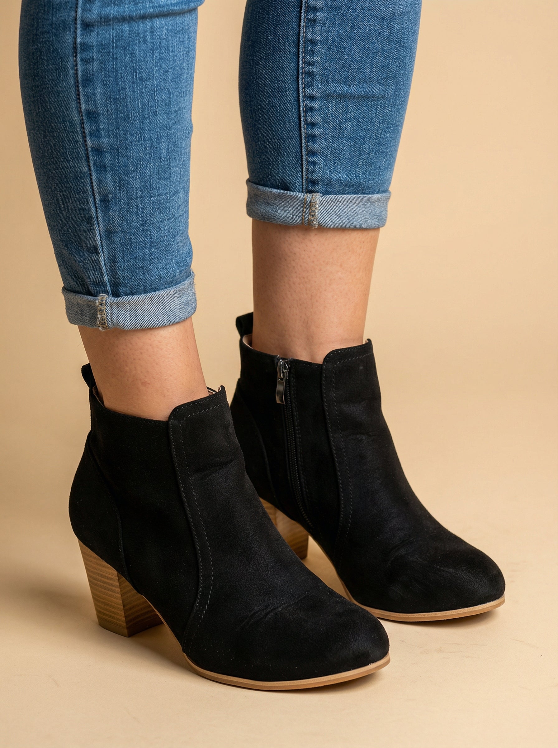 Women’s Round-Toe Ankle Boots –  Side Zip & Chunky Heel Stability