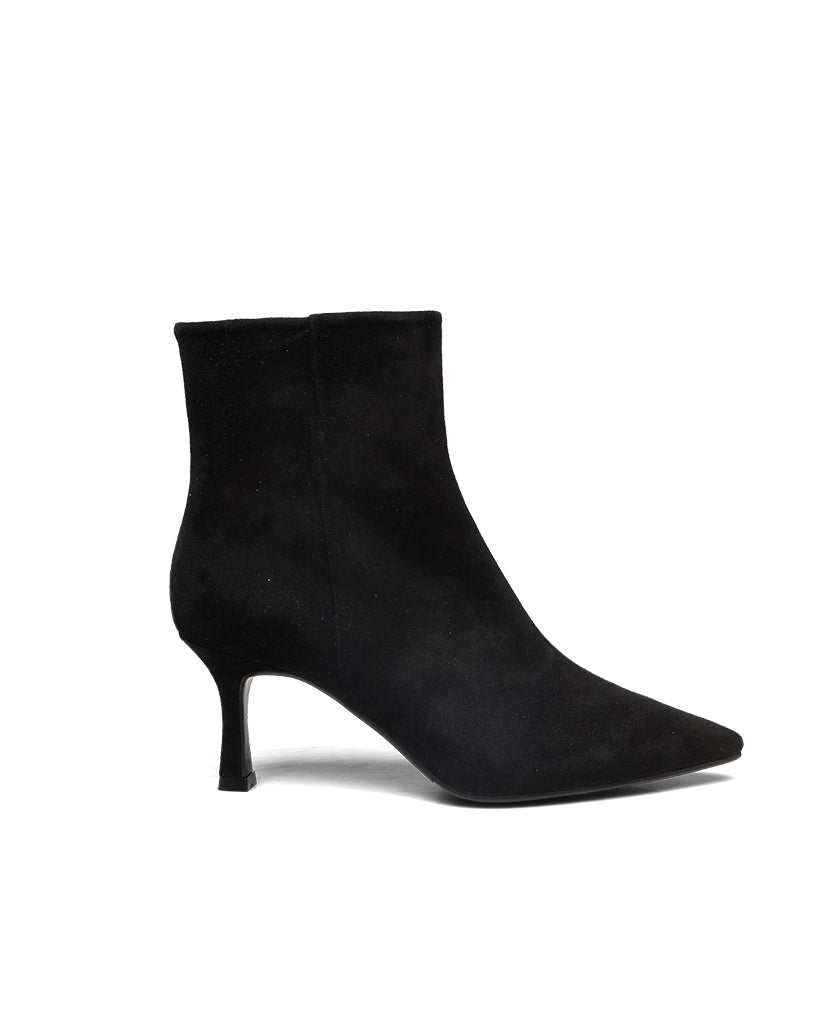 Noa Pointed Toe Sock Boots