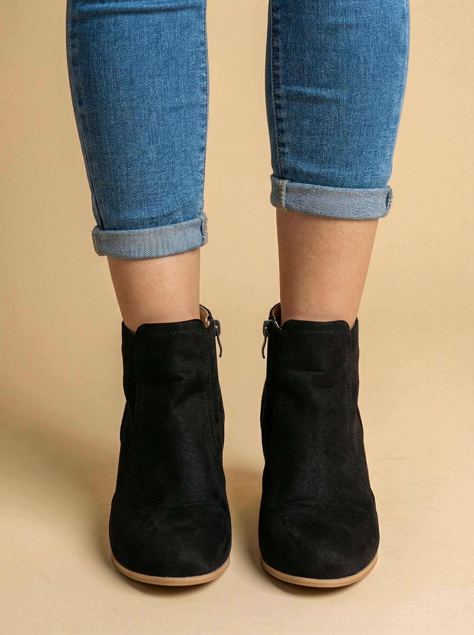 Women’s Round-Toe Ankle Boots –  Side Zip & Chunky Heel Stability