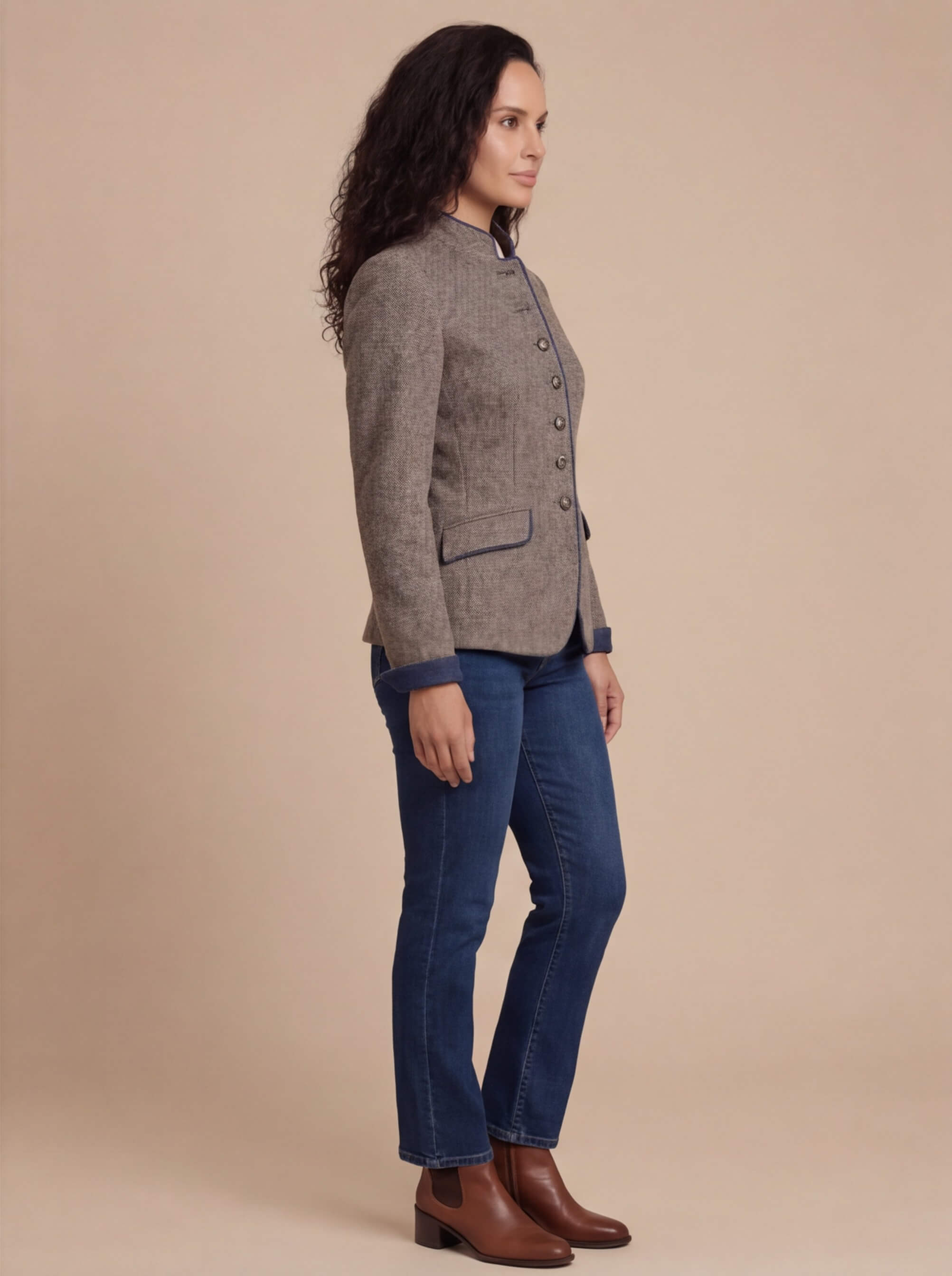 Women’s Blazer – Elegant, Tailored & Versatile
