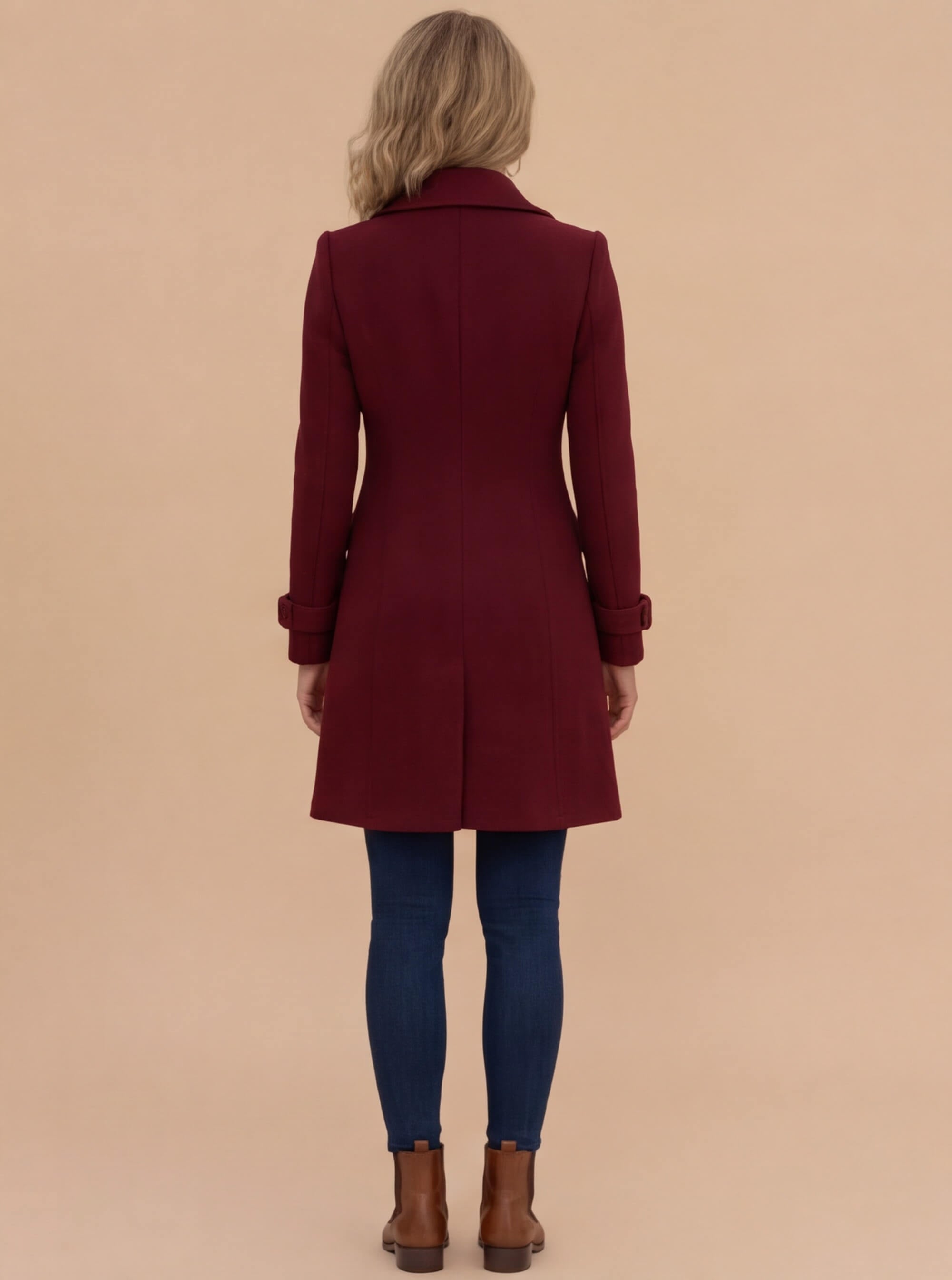 Women’s Coat – Double-Breasted, Elegant & Structured