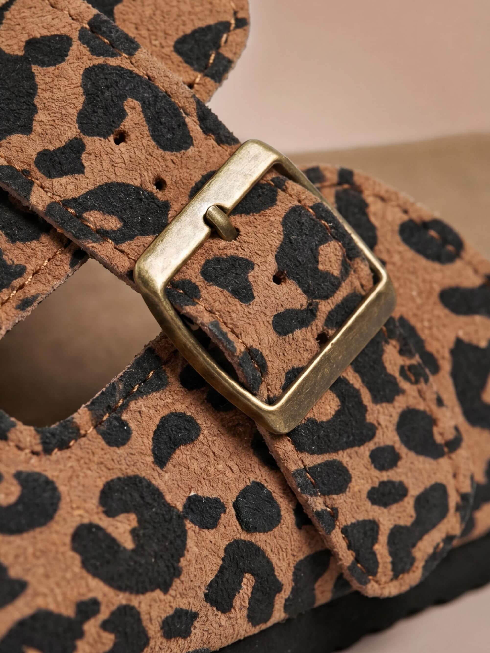 Women’s Buckle Slide Sandals- Leopard Print